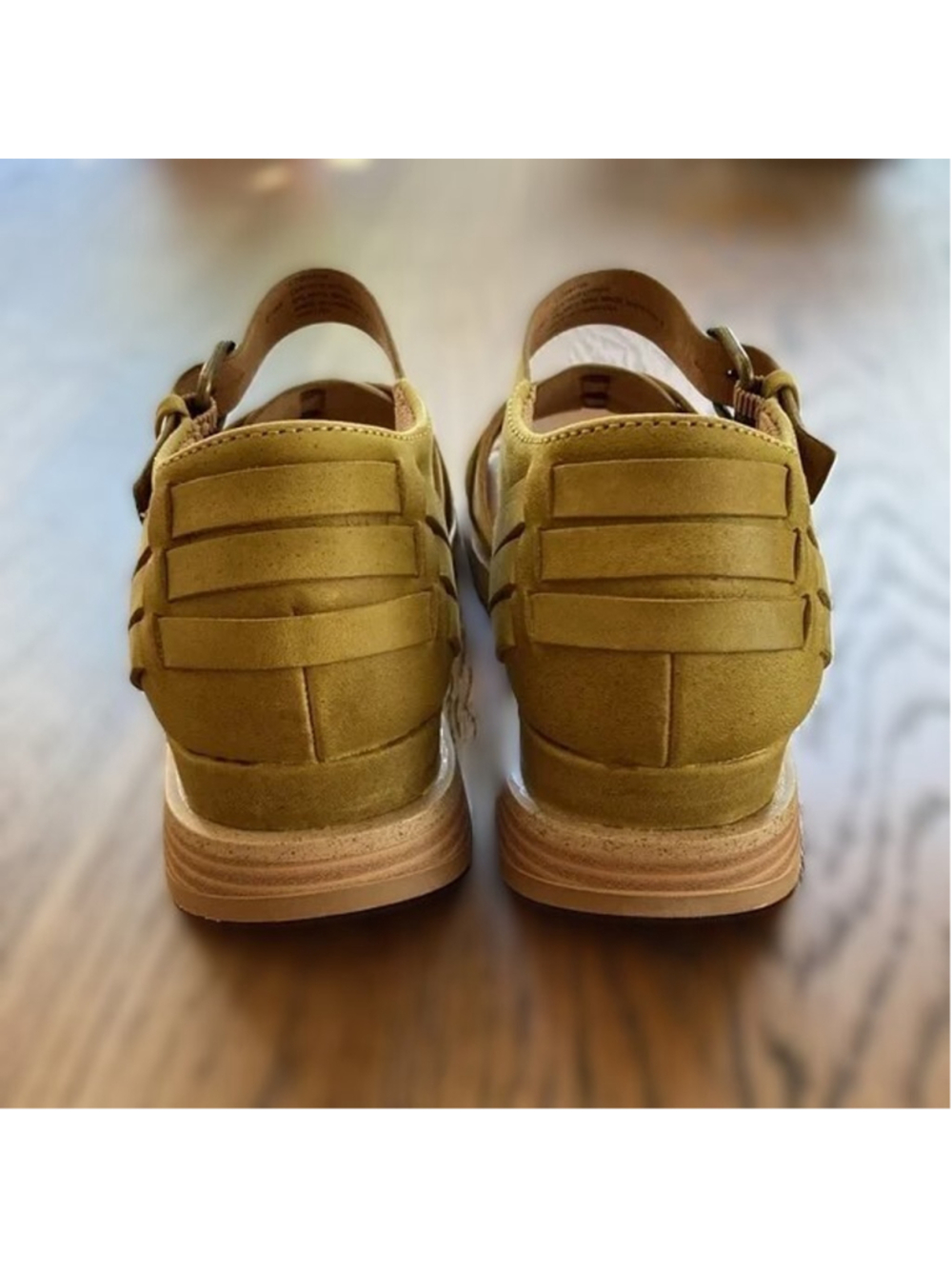 Comfortiva Marina Leather Strappy Low Wedge Sandals Citron Women's SIZE 10M NIB - Picture 9 of 10